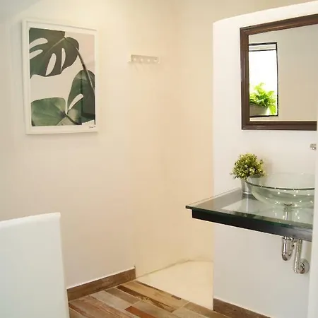 Casa De Pueblo En Pleno Centro * Dénia